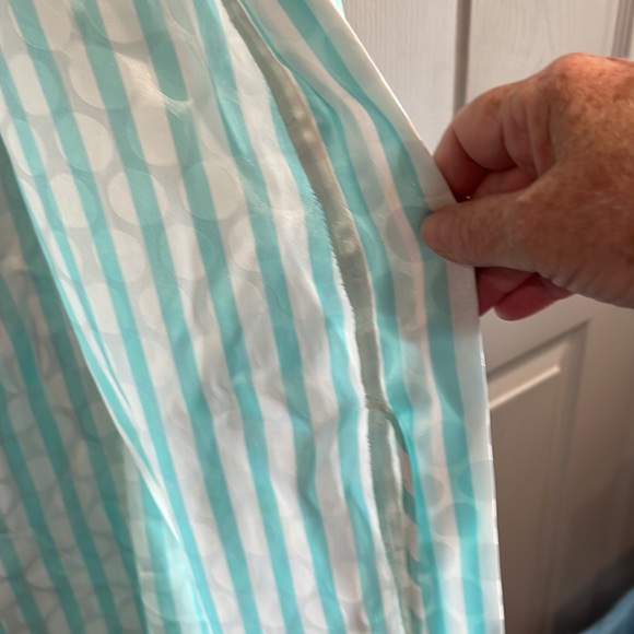 Victoria’s Secret Robe - Picture 8 of 8